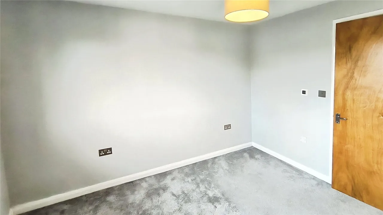 Kerr Place, Aylesbury, HP21, photo 11