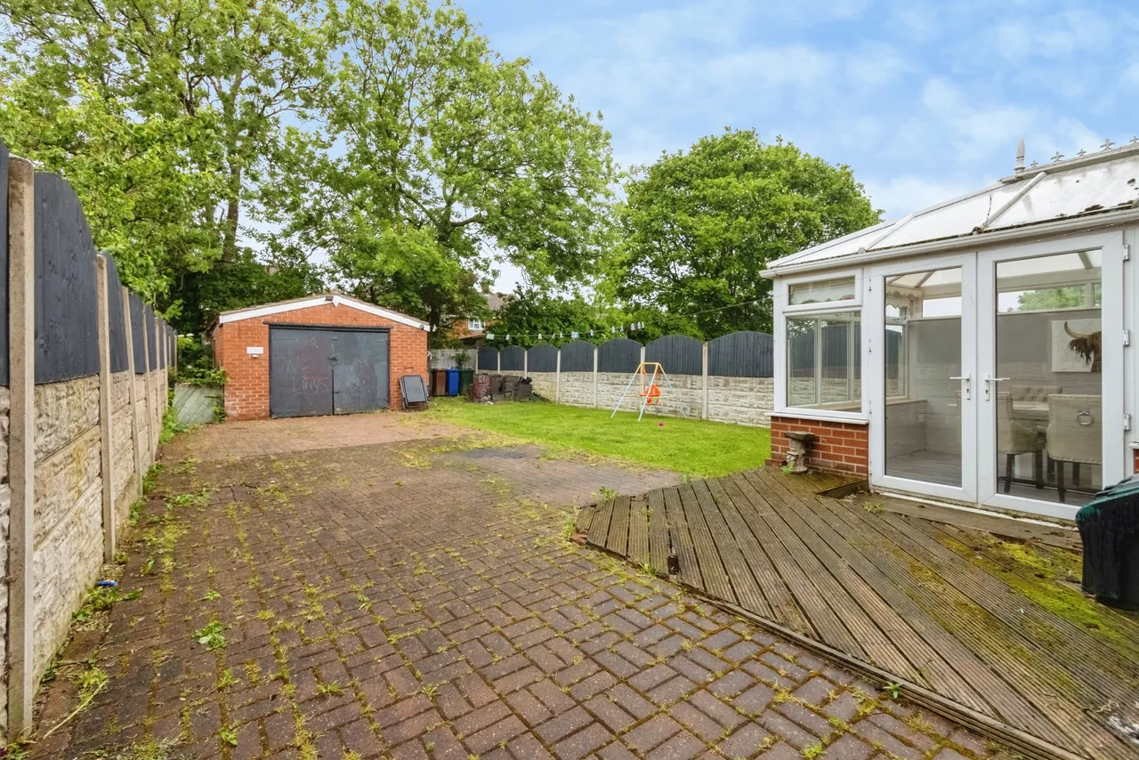 Hill Top Avenue, Barnsley, S71, photo 3