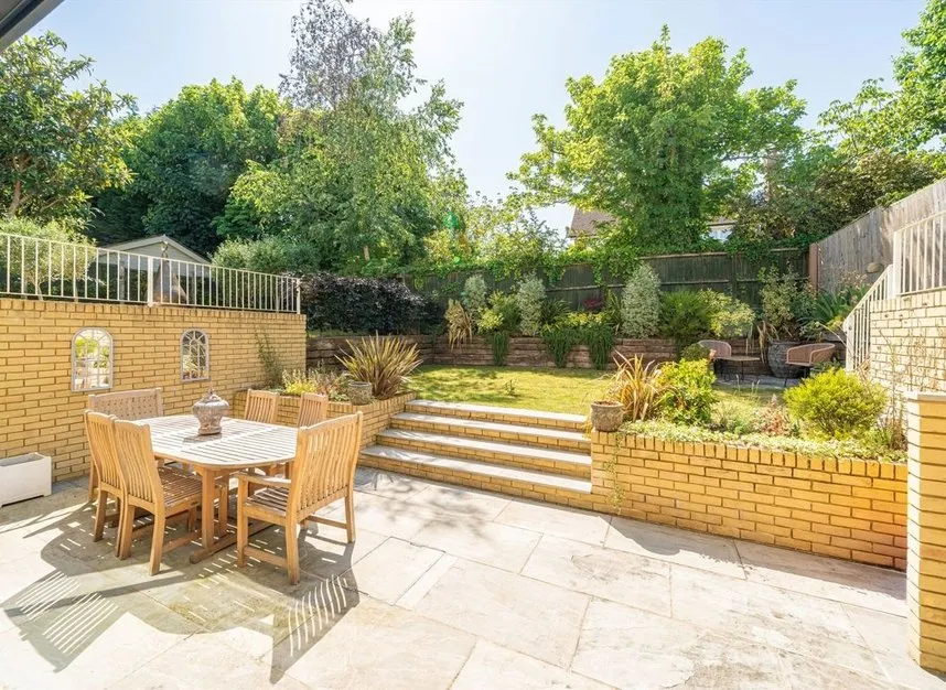 Kings Drive, Thames Ditton, KT7, photo 8