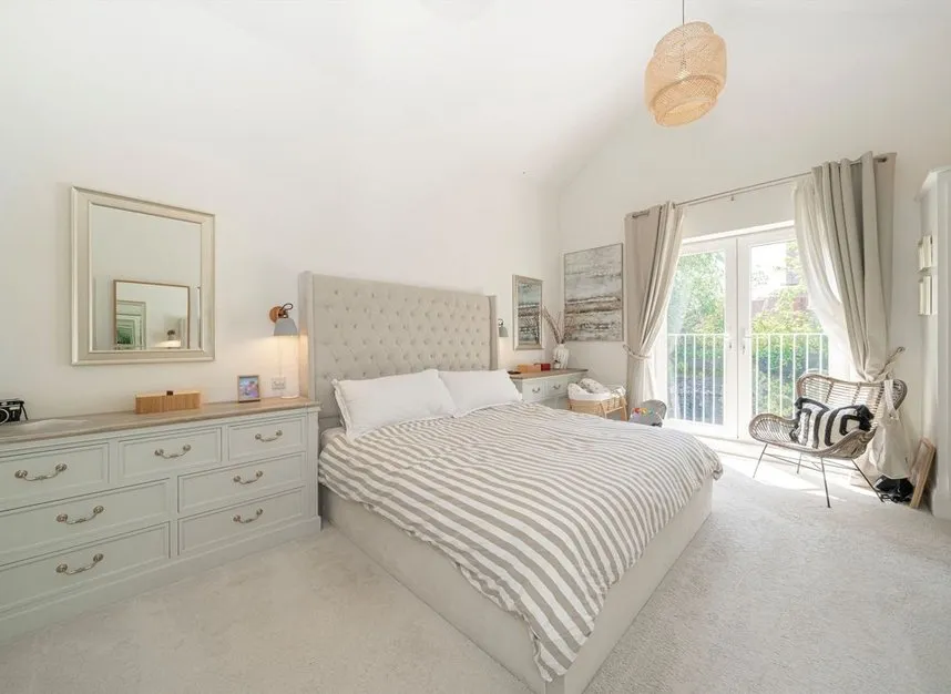 Kings Drive, Thames Ditton, KT7, photo 6