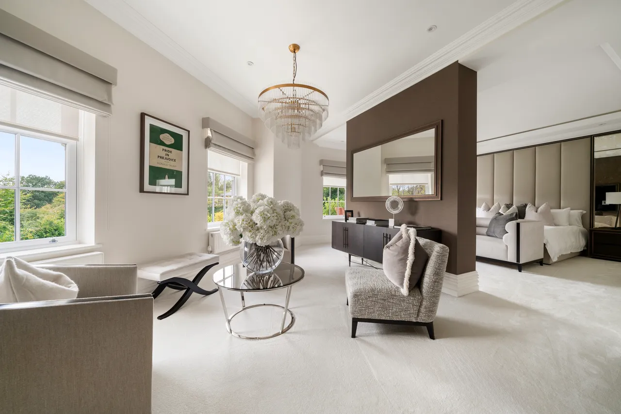 Moles Hill, Oxshott, KT22, photo 13