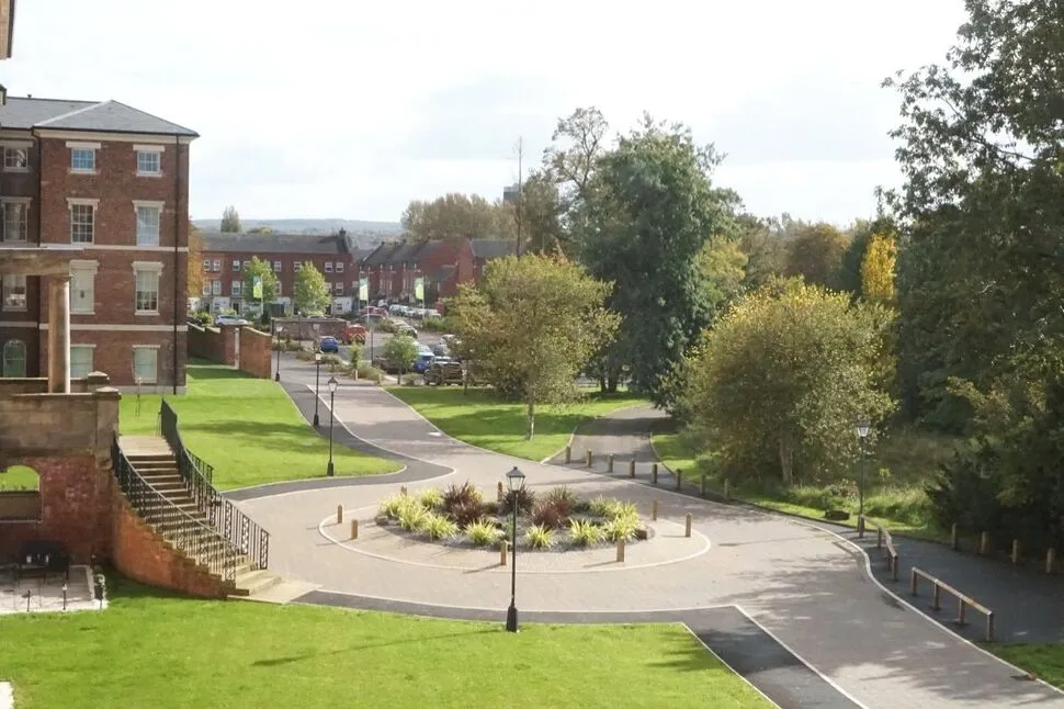 St. Georges Parkway, Stafford, Staffordshire, ST16, photo 3