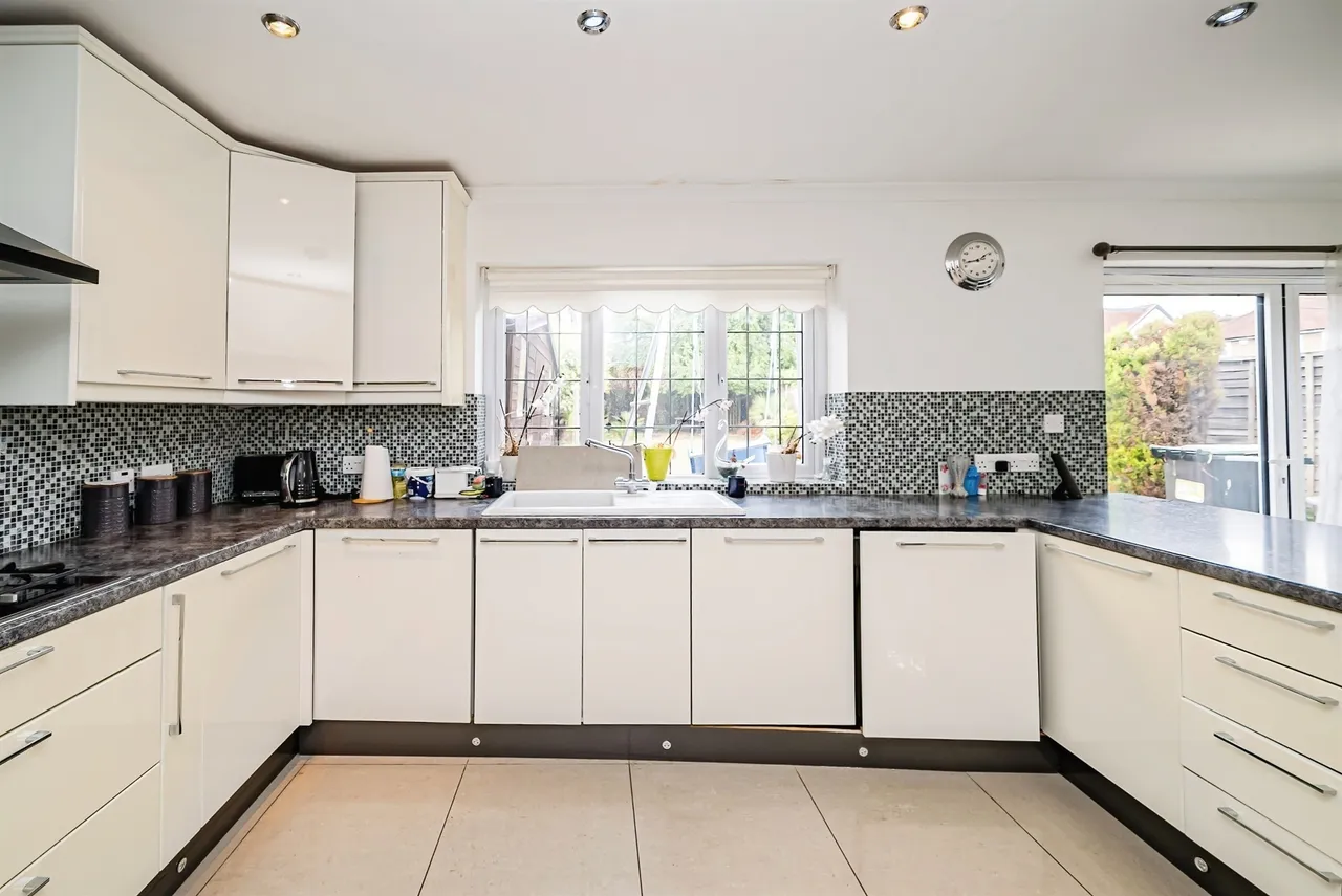 Alvista Avenue, Taplow, Maidenhead, photo 6