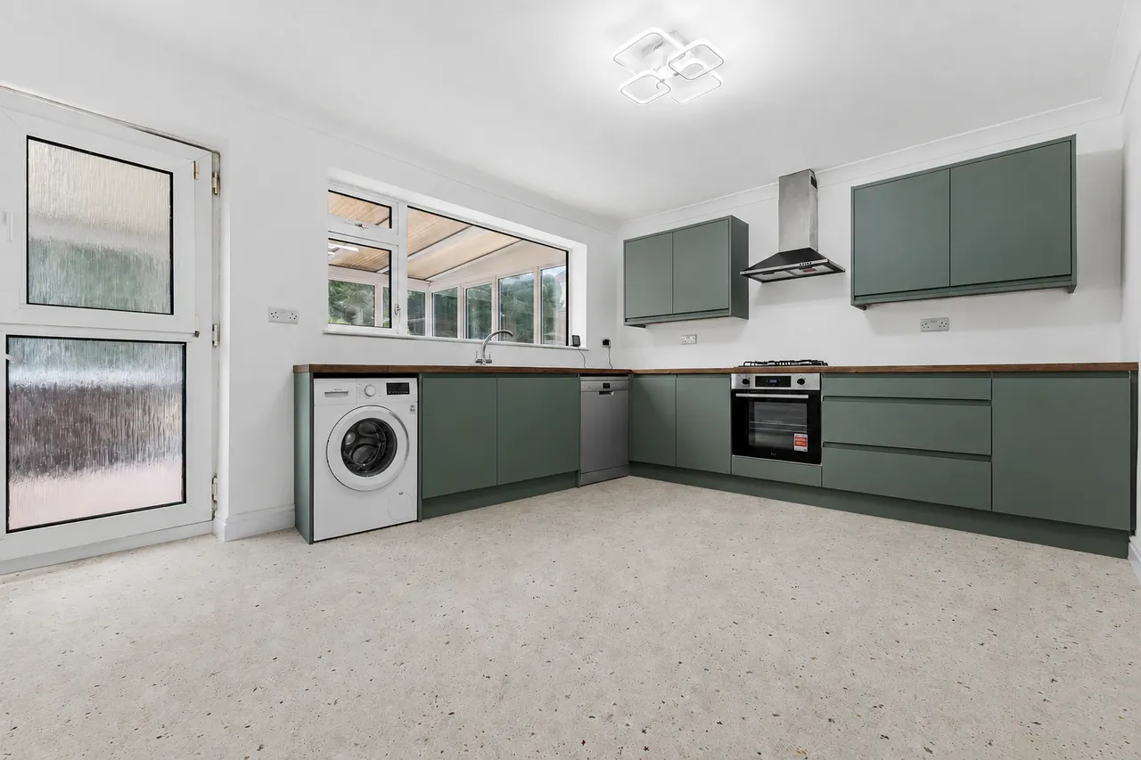 Burwood Avenue, Mansfield, NG18 3DZ, photo 3