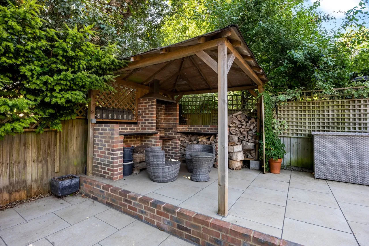 Firs Close, Horsham, RH12, photo 21