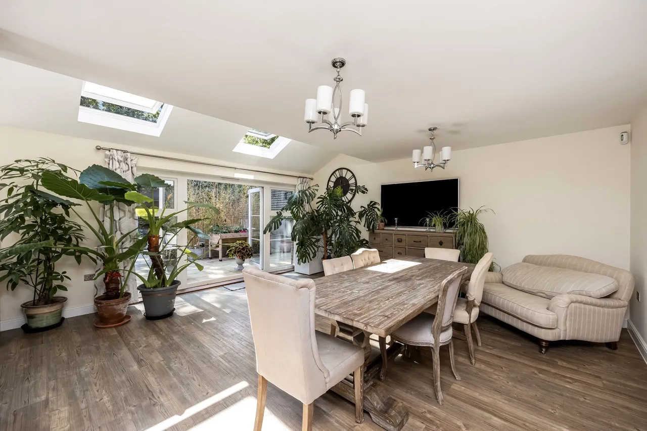Firs Close, Horsham, RH12, photo 8