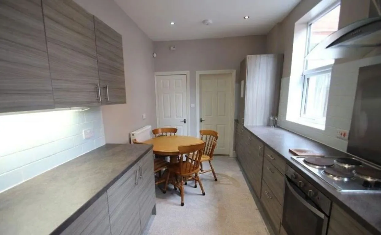 4 bed property to rent, Stuart Street, Leicester, LE3