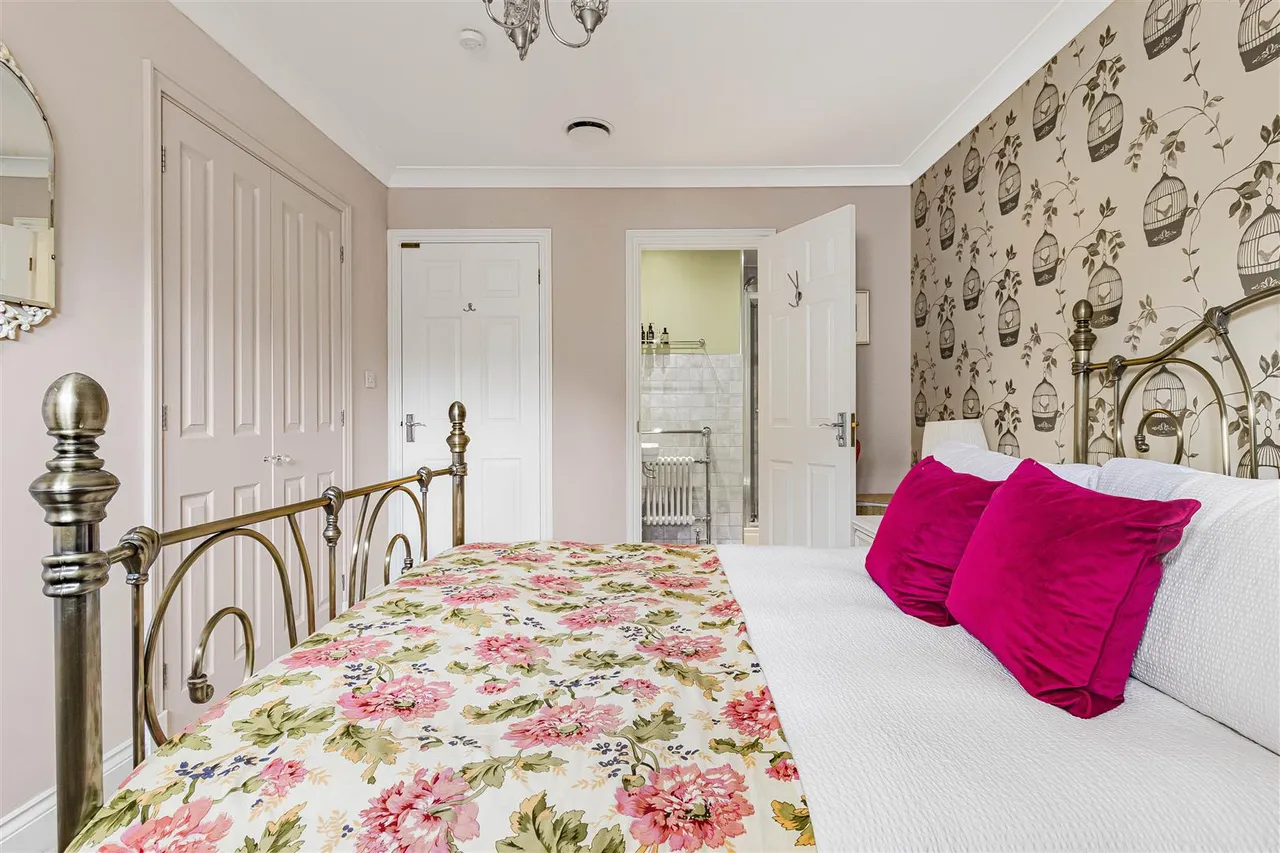 Chapel Street, Steeple Bumpstead, CB9, photo 16