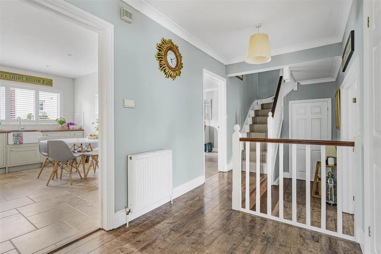 Chapel Street, Steeple Bumpstead, CB9, photo 12