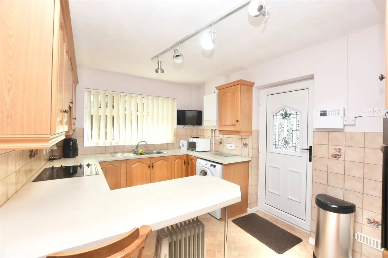 Alberta Close, Blackburn, Lancashire, BB2, photo 3