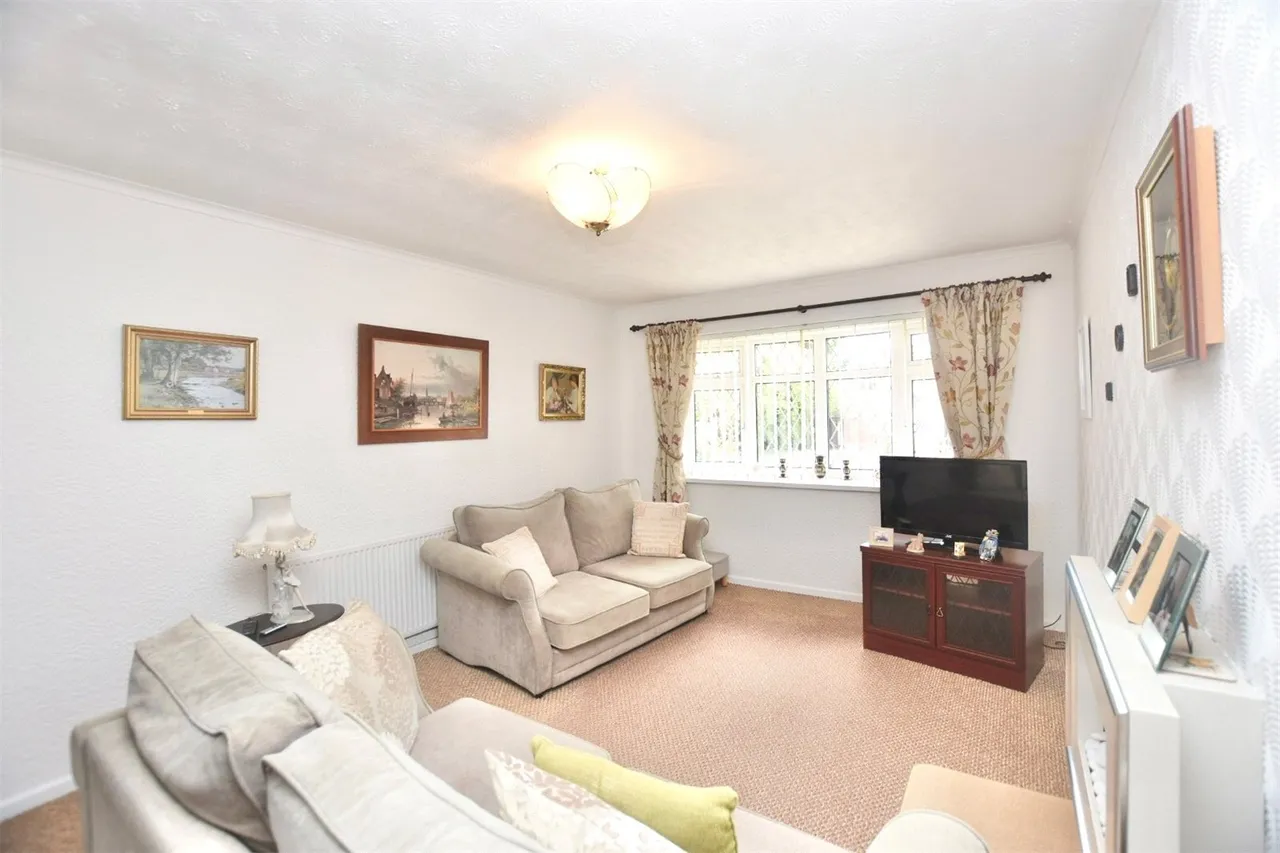 Alberta Close, Blackburn, Lancashire, BB2, photo 2