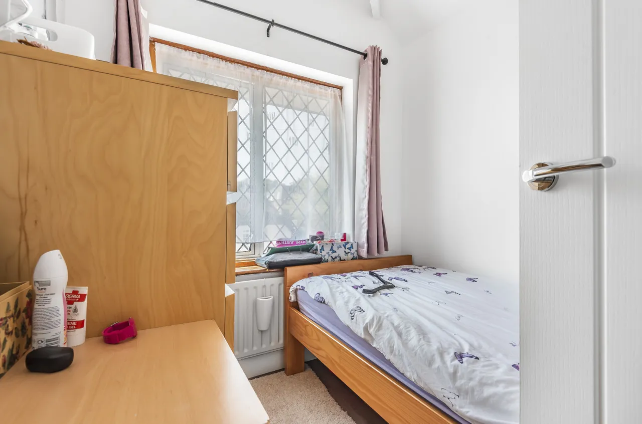 Honeycroft Hill, Uxbridge, UB10, photo 5