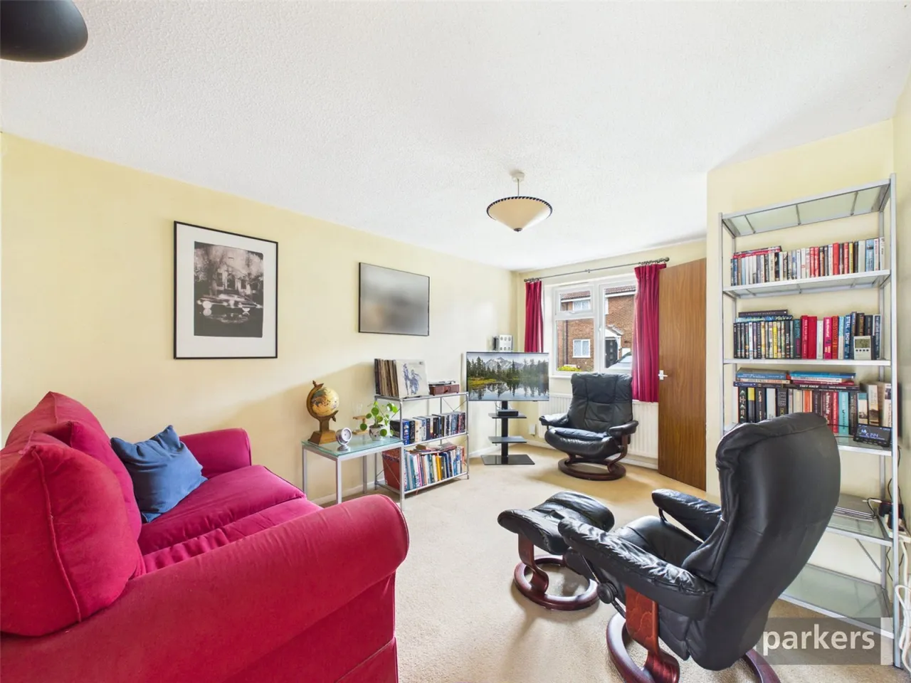 The Willows, Caversham, RG4, photo 3