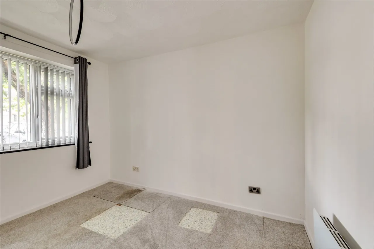 Woodvale Road, Woolton, L25, photo 15