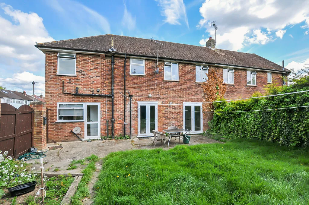 Lynhurst Crescent, Hillingdon, UB10, photo 3