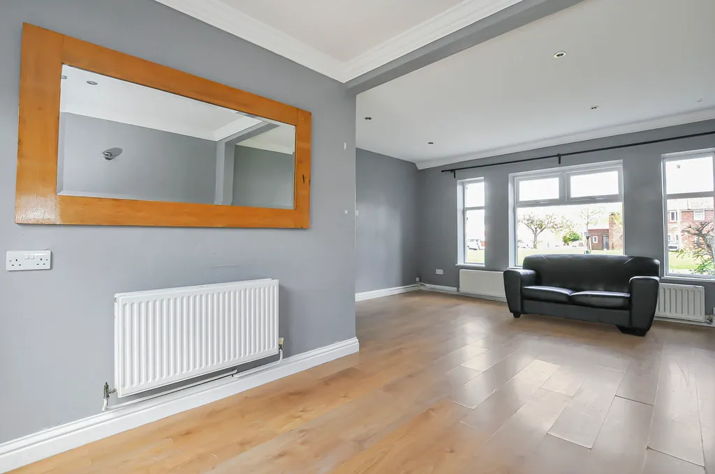 Lynhurst Crescent, Hillingdon, UB10, photo 20