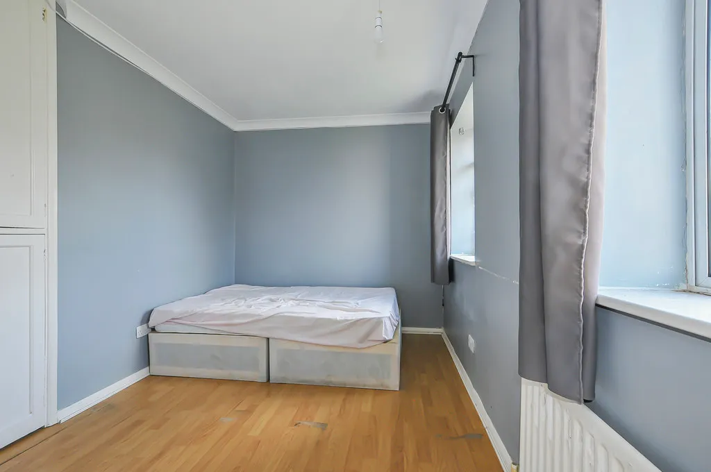 Lynhurst Crescent, Hillingdon, UB10, photo 11