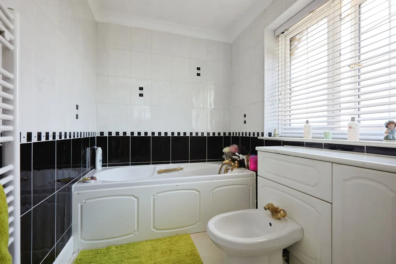 Picket Twenty, Andover, SP11, photo 15