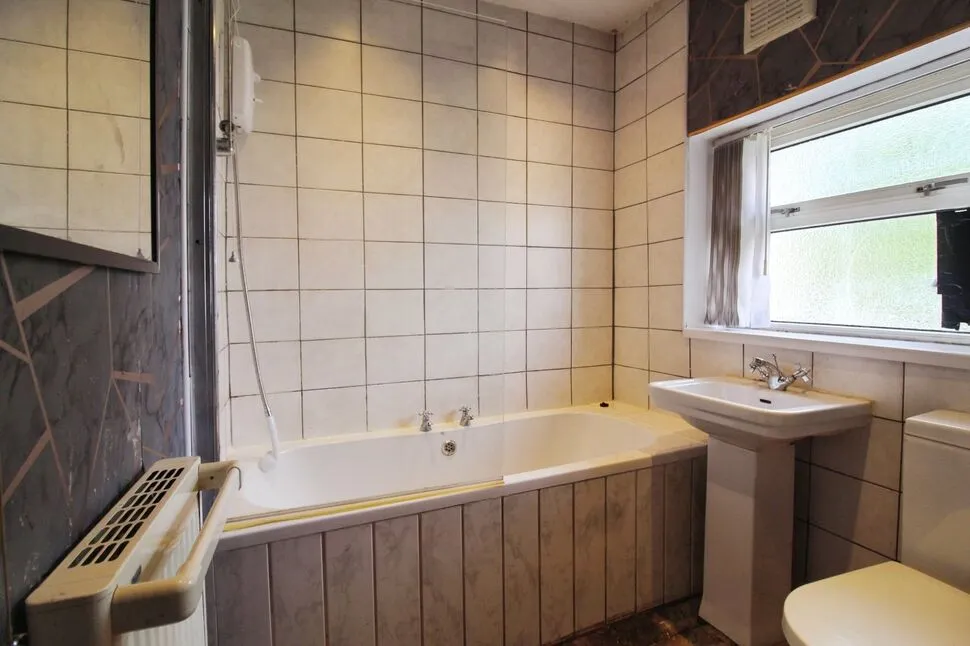 Harrison Drive, Colne, Lancashire, BB8, photo 5