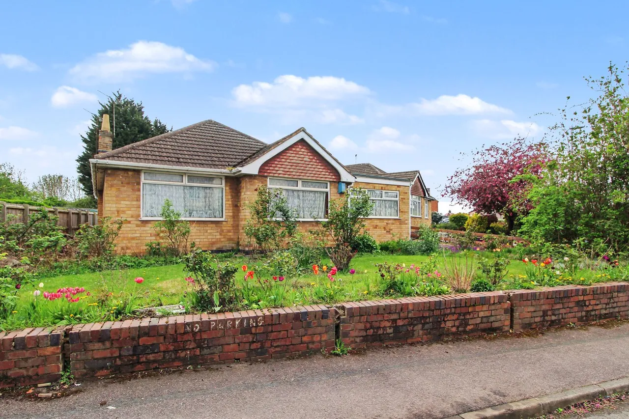3 bed house for sale, Narborough, Leicester