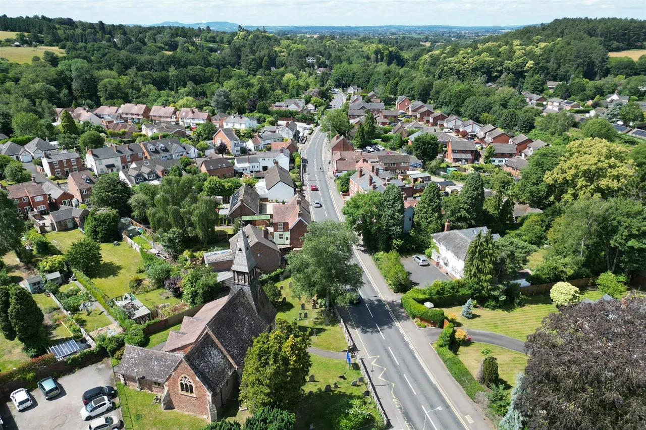 Birmingham Road, Blakedown, Kidderminster, photo 19