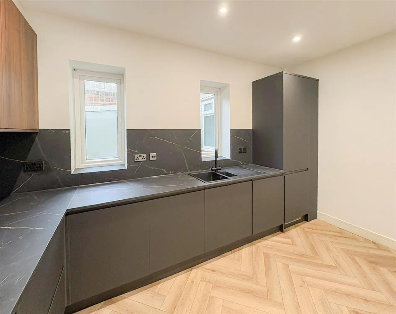 Blomfield Road, St. Leonards-On-Sea, TN37 6HH, photo 3
