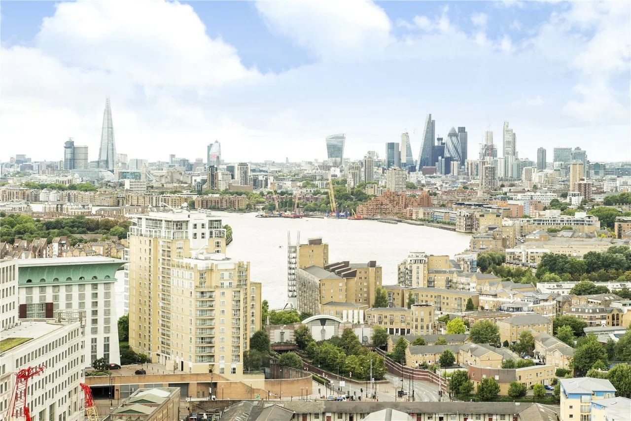 Hertsmere Road, London, E14, photo 8