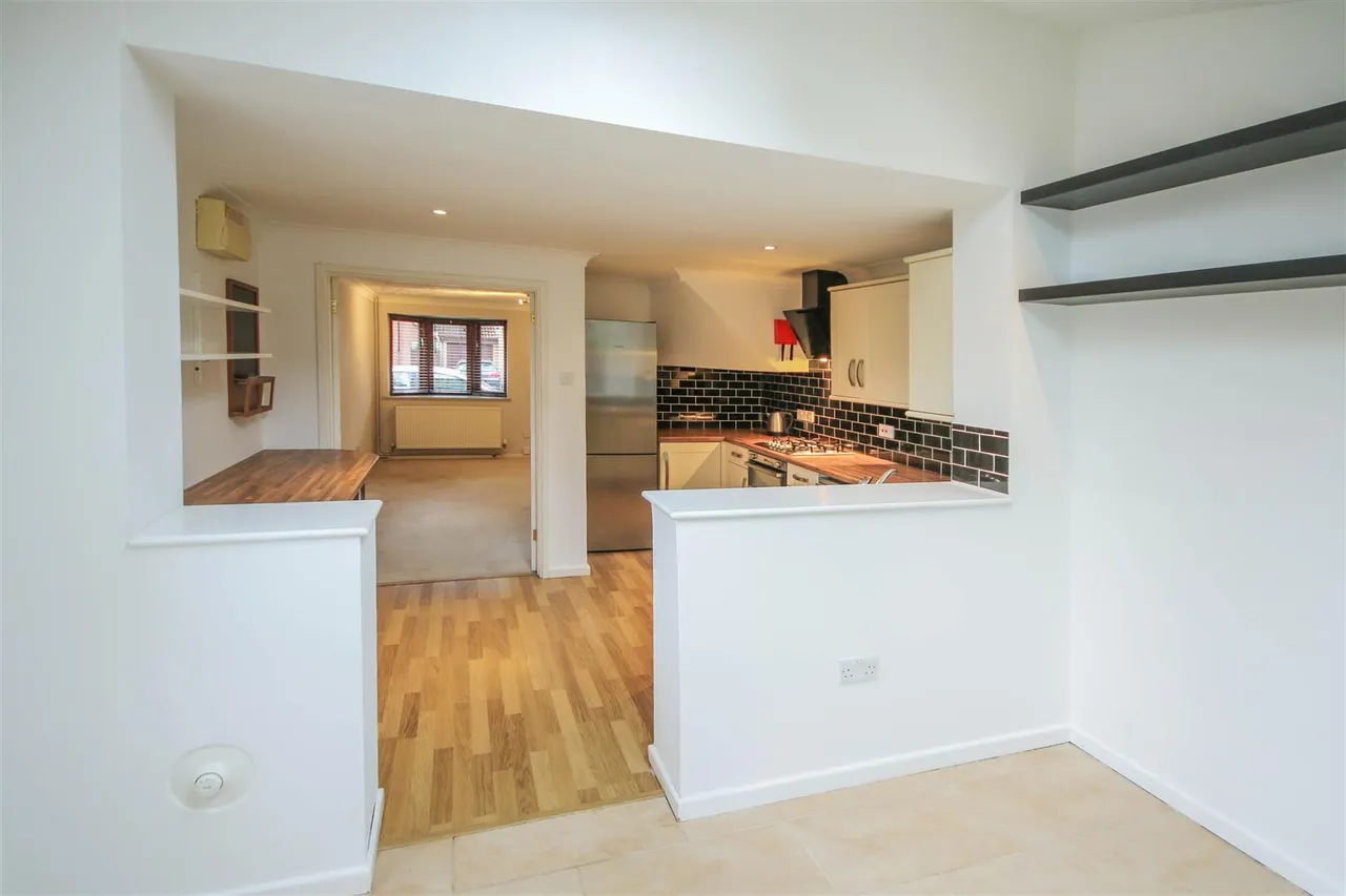 Bill Rickaby Drive, Newmarket, CB8, photo 8