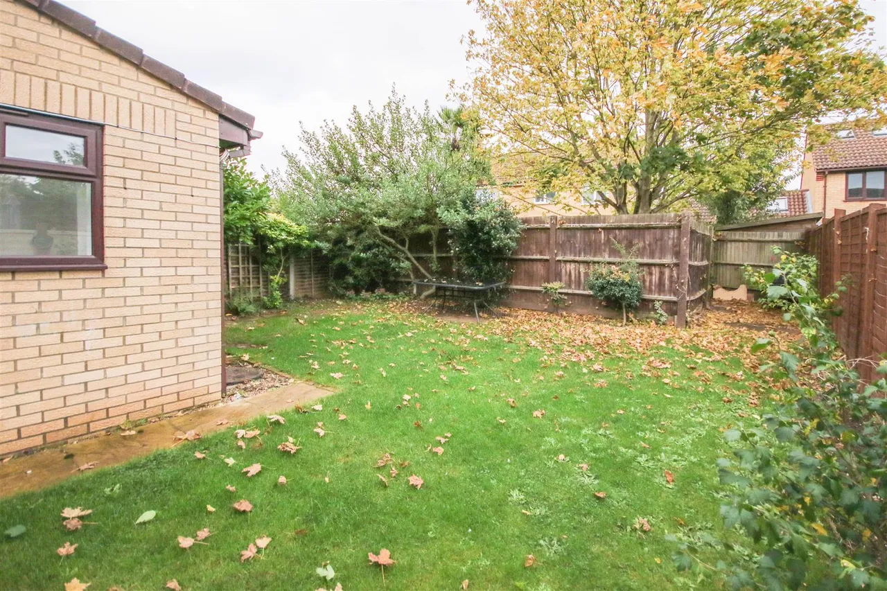 Bill Rickaby Drive, Newmarket, CB8, photo 3
