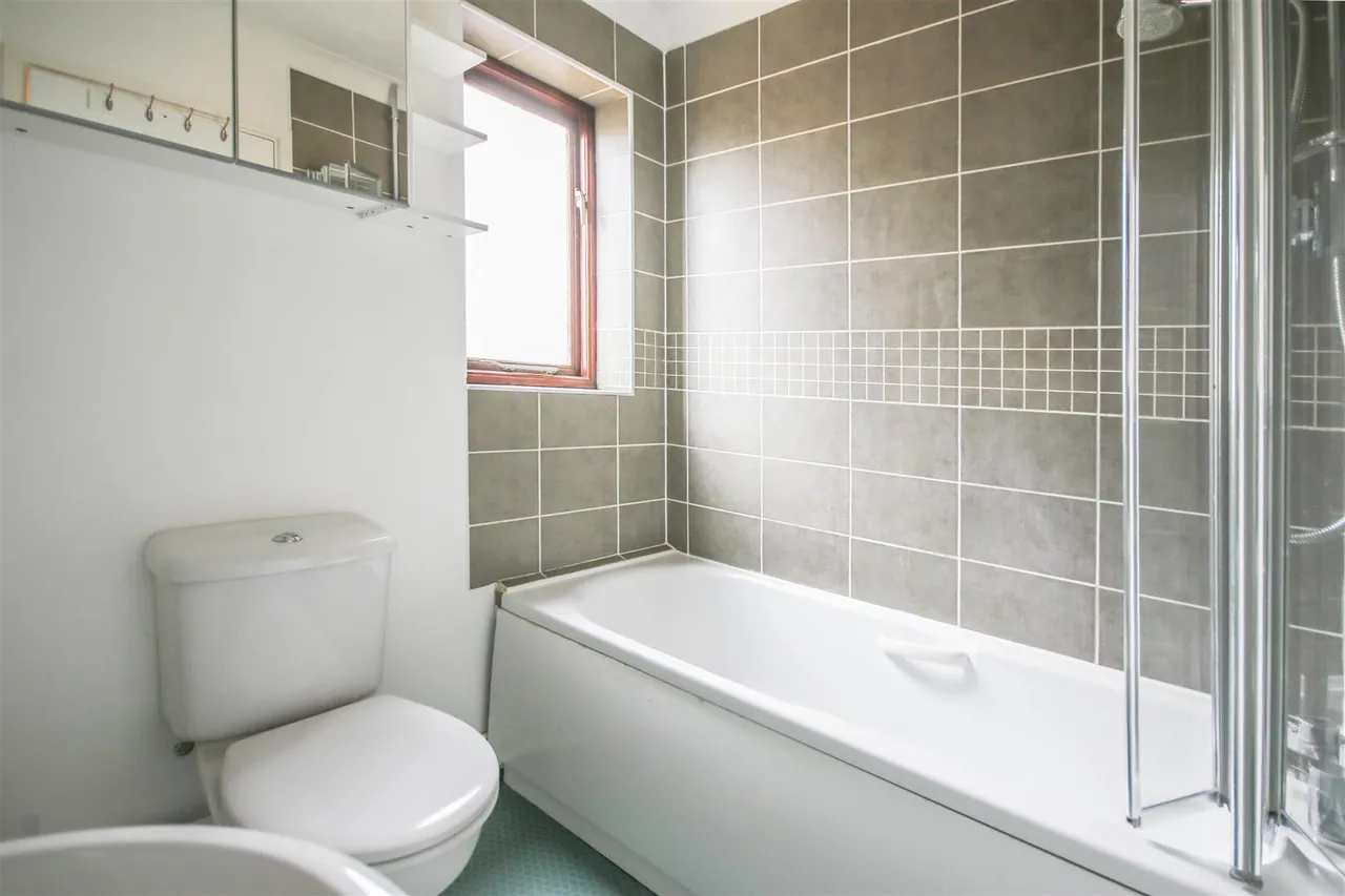Bill Rickaby Drive, Newmarket, CB8, photo 12