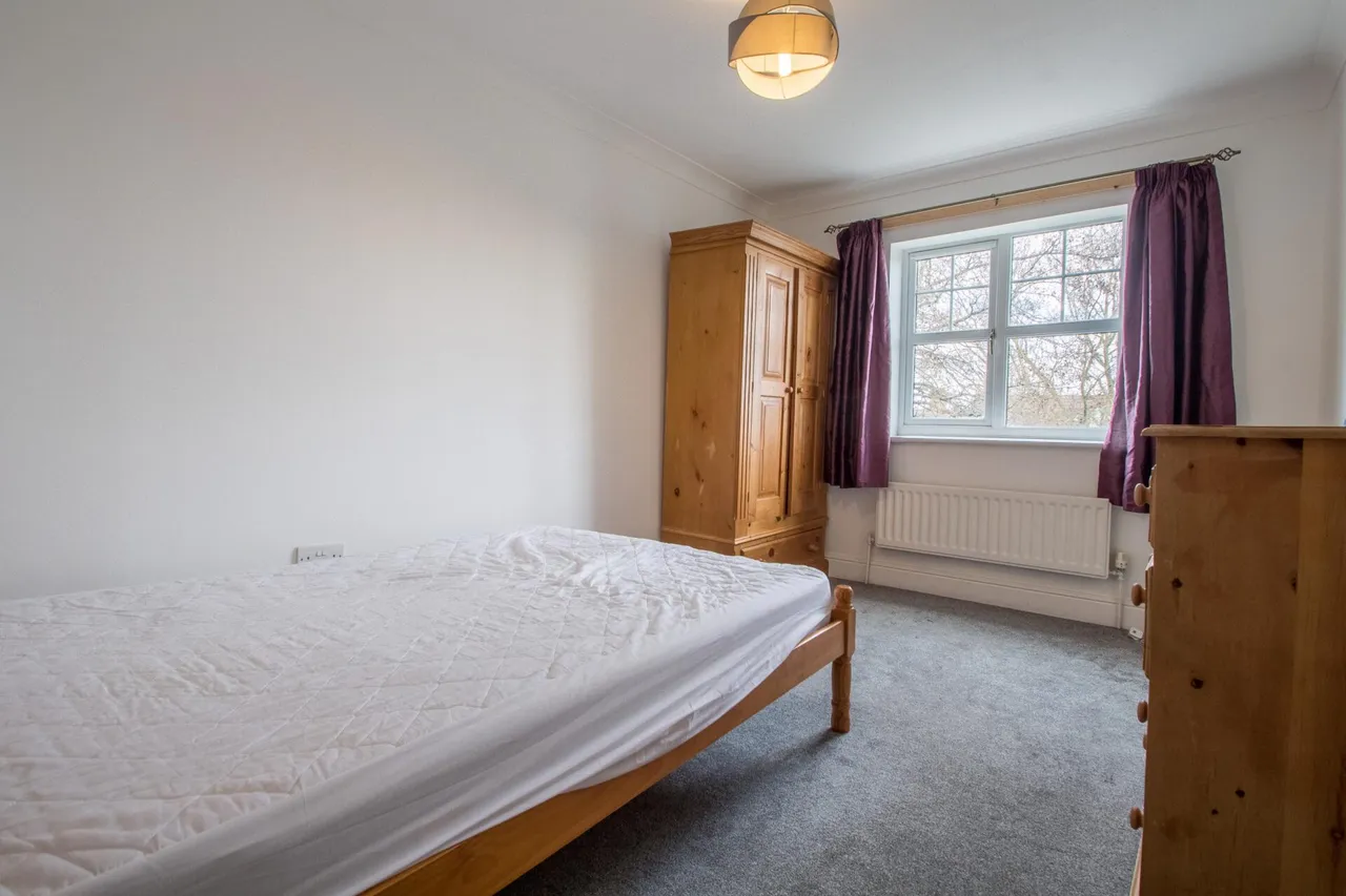 Newbury Close, Dartford, Kent, DA2, photo 5