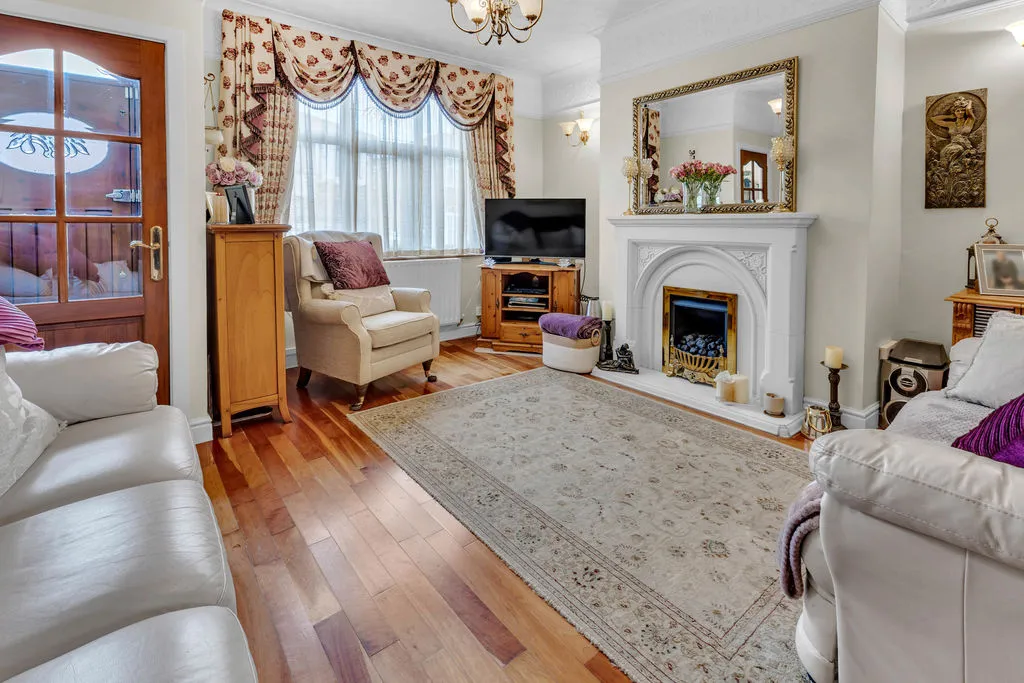 Phyllis Street, Rochdale OL12 7NA, photo 2