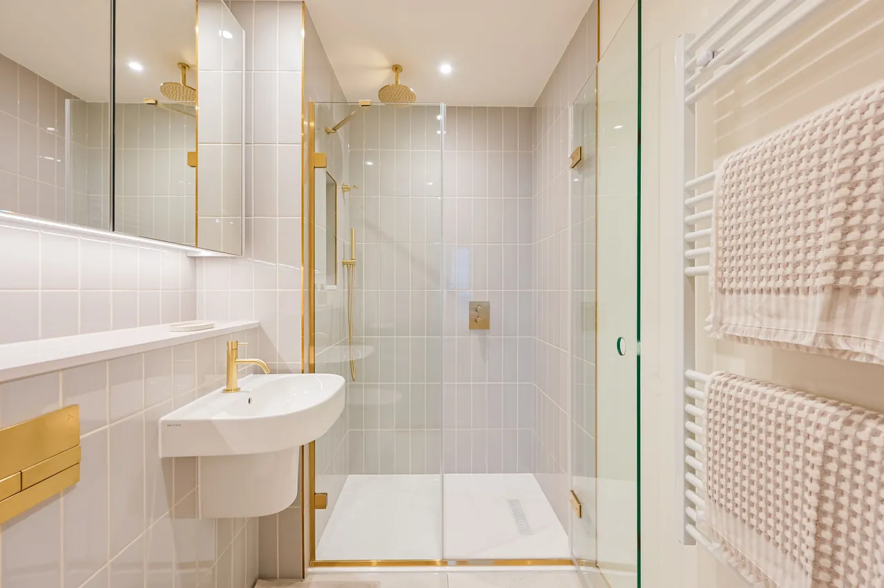 Showflat Type 5, The Eades, Walthamstow, photo 11