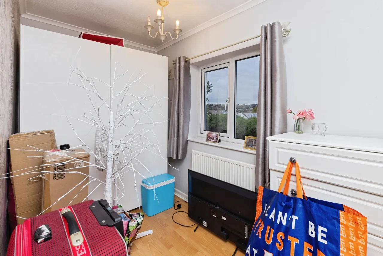 Marlow Close, Huddersfield, photo 10