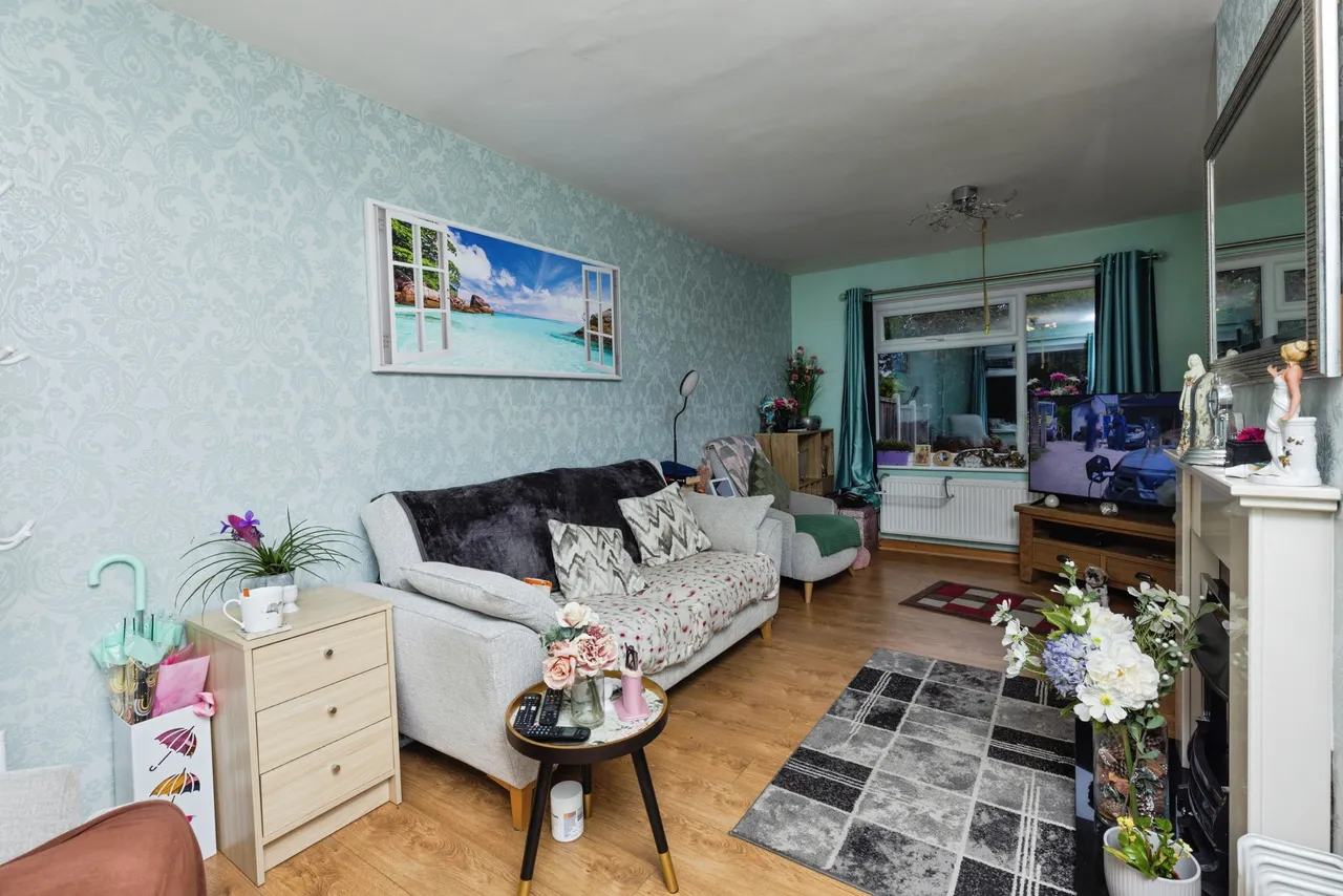 Marlow Close, Huddersfield, photo 7