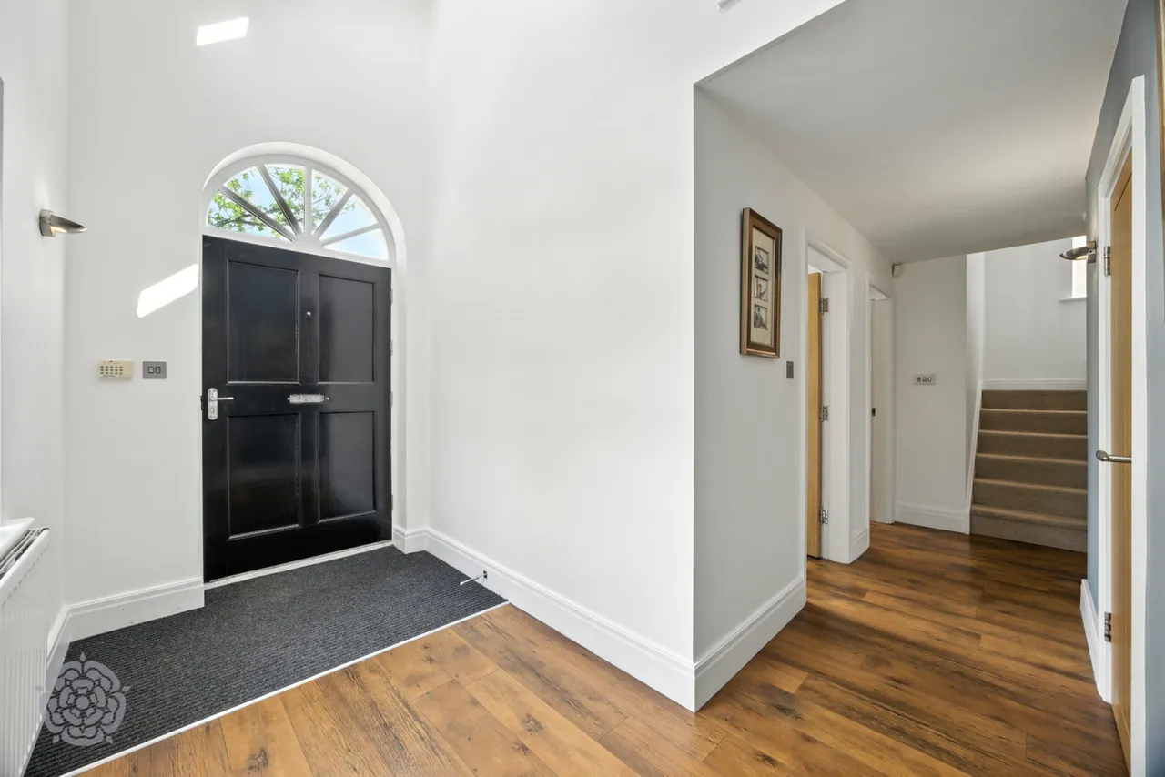 Twiss Green Lane, Culcheth, Warrington, WA3 4BZ, photo 3