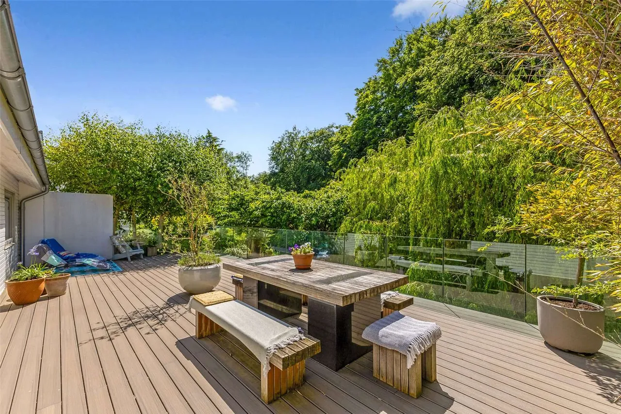Greenacres Lane, Penn, HP10, photo 12