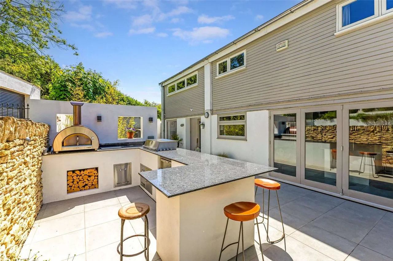 Greenacres Lane, Penn, HP10, photo 14