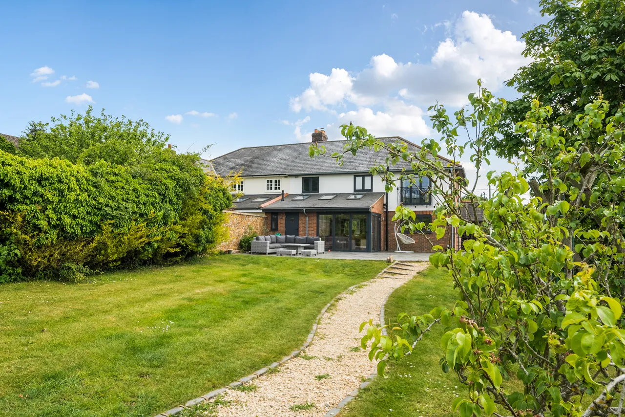 4 bed house for sale — Foundry Lane, Loosley Row, HP27