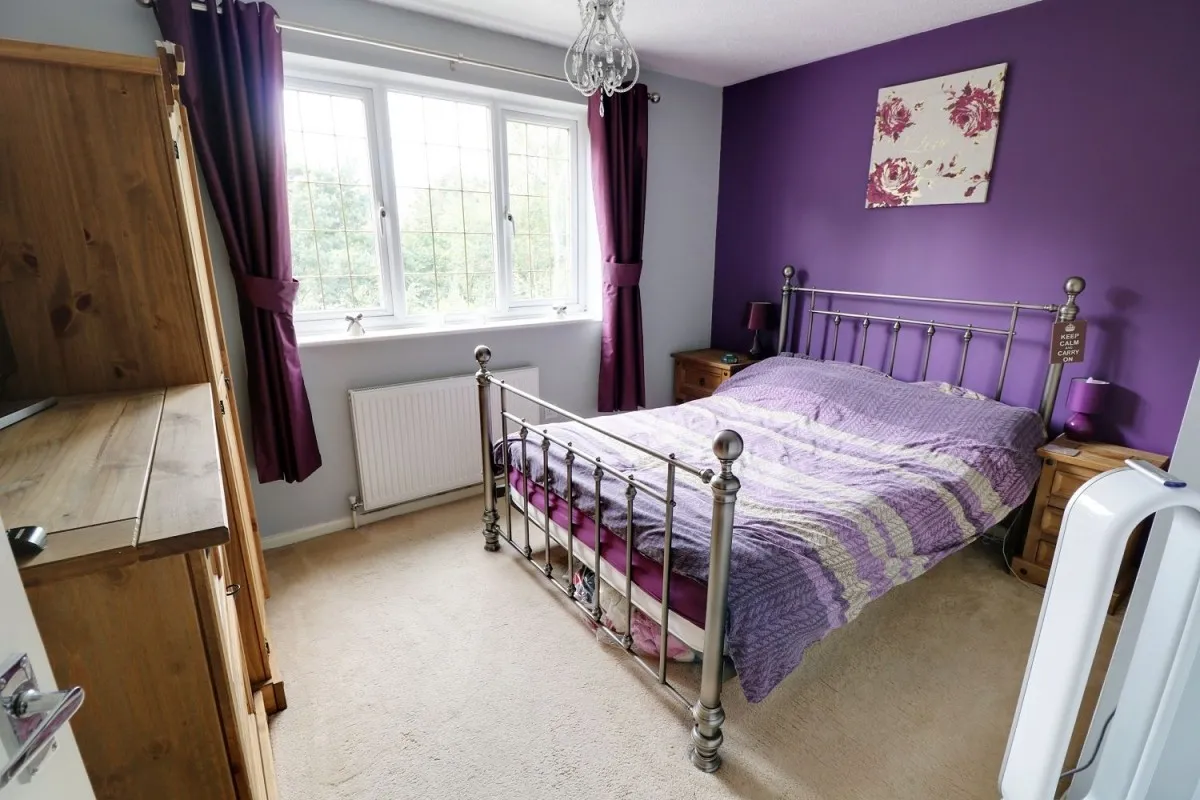 Newhall Crescent, Cannock, photo 3