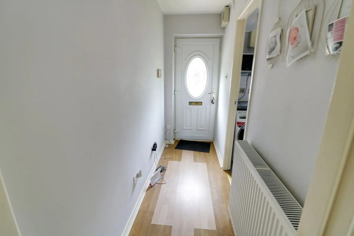 Newhall Crescent, Cannock, photo 9