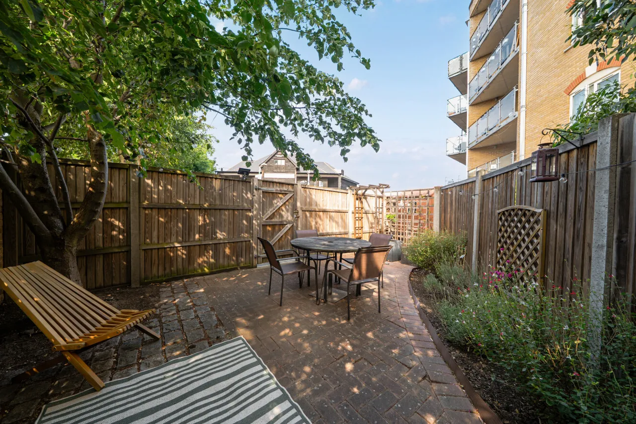 Rotherhithe Street, London, SE16, photo 11