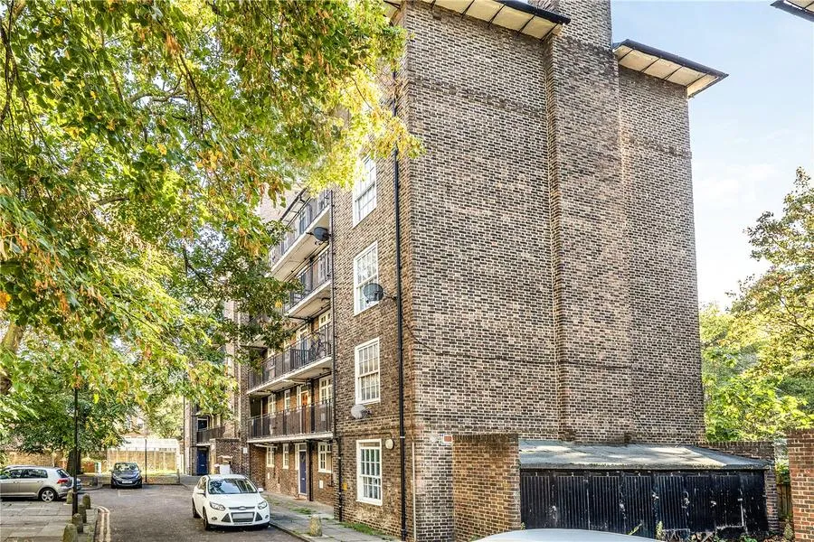 Macaulay Square, London, SW4, photo 16