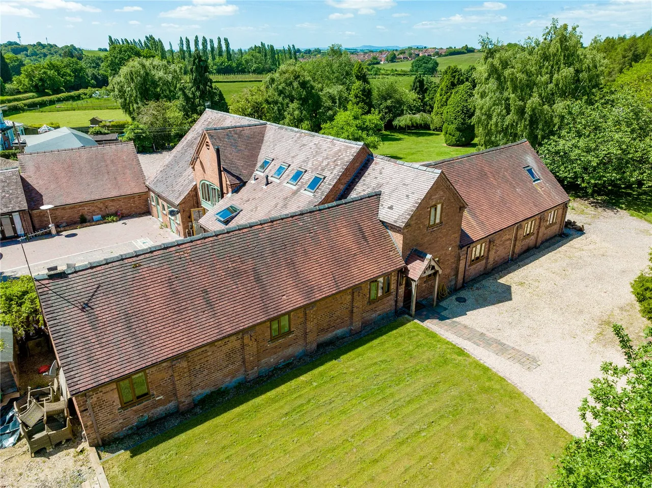 Littleheath Lane, Lickey End, Bromsgrove, Worcestershire, B60 1HU, photo 11