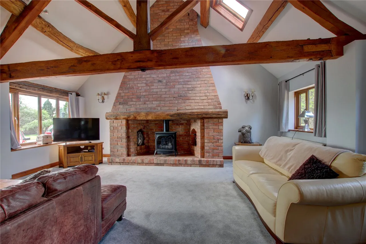 Littleheath Lane, Lickey End, Bromsgrove, Worcestershire, B60 1HU, photo 2
