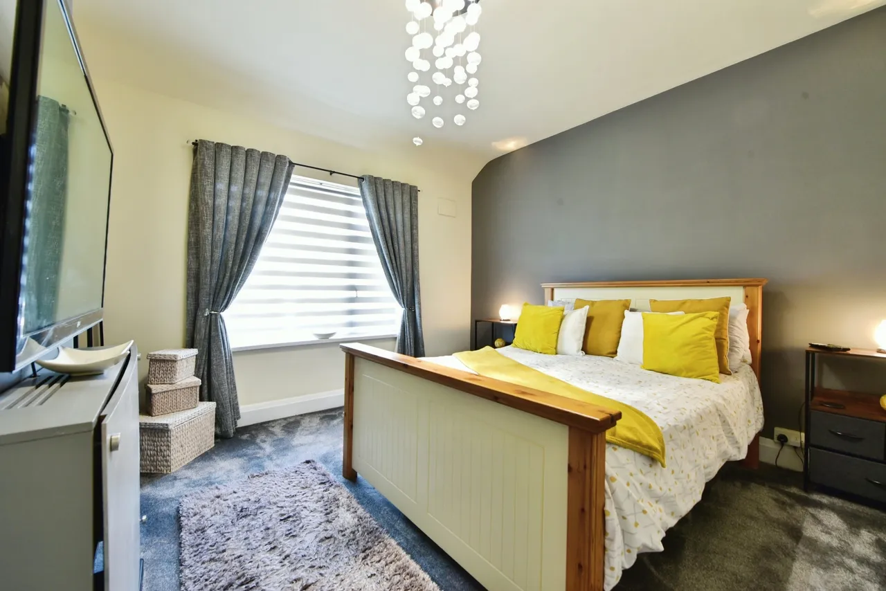 Southey Green Road, Sheffield, photo 11