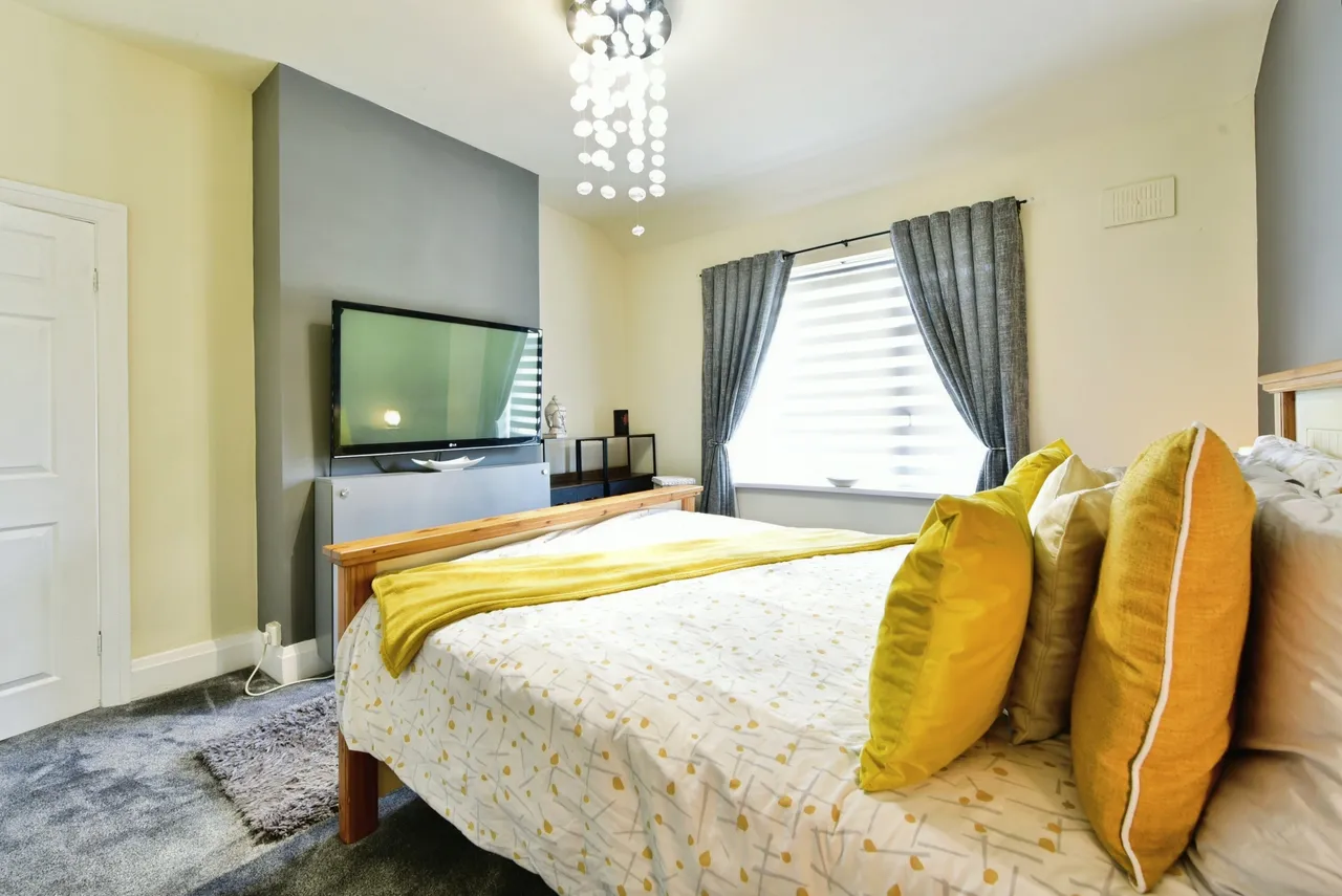 Southey Green Road, Sheffield, photo 8