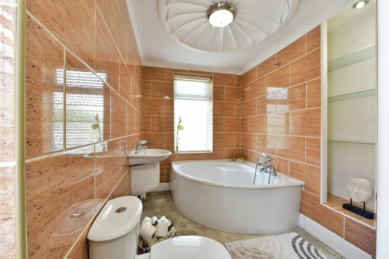 Southey Green Road, Sheffield, photo 12
