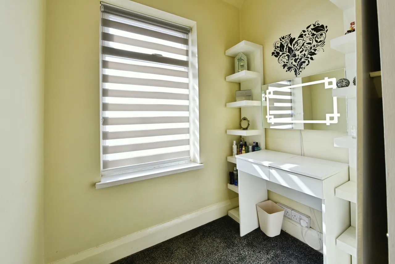 Southey Green Road, Sheffield, photo 10
