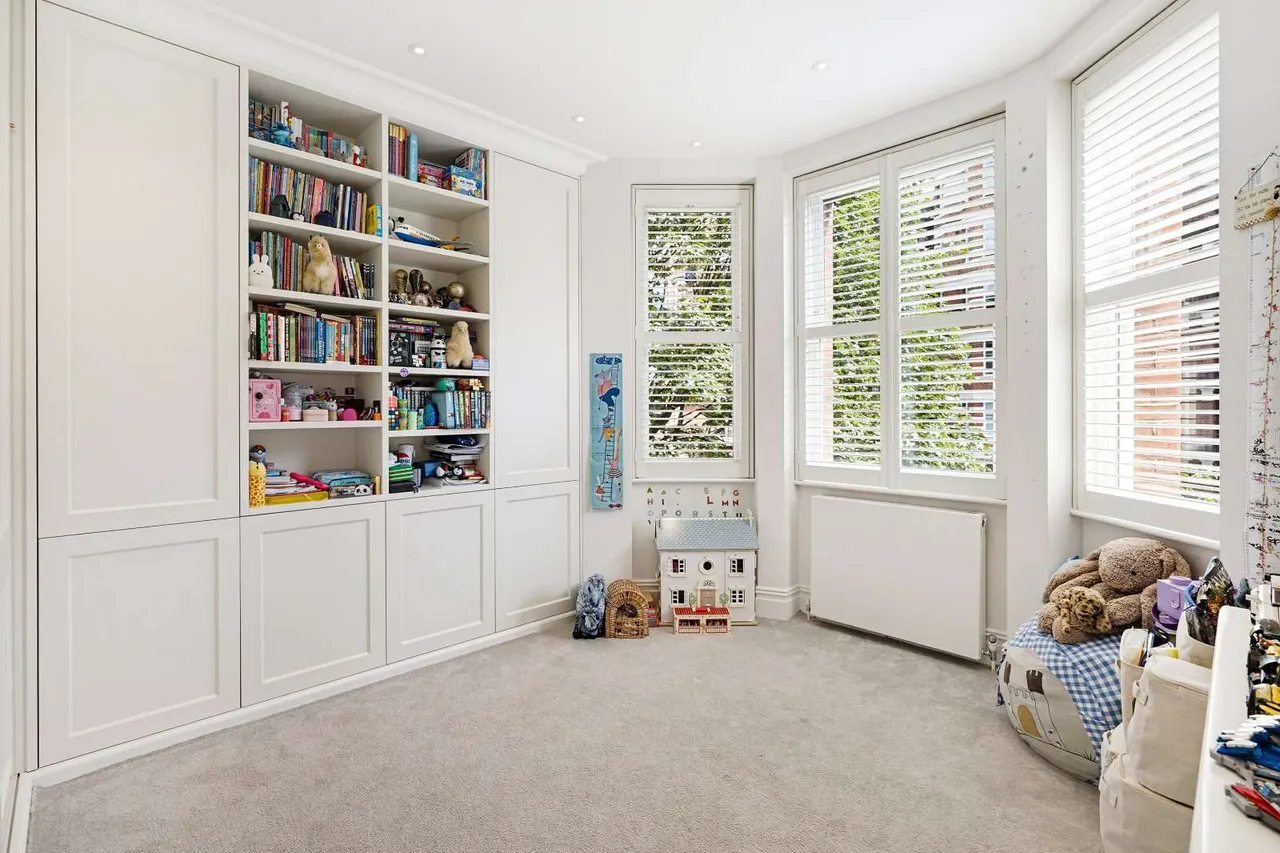 Ashley Gardens, Ambrosden Avenue, London, SW1P 1QE, photo 12